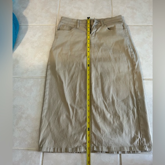 Beige Inherit midi length skirt - Picture 5 of 9